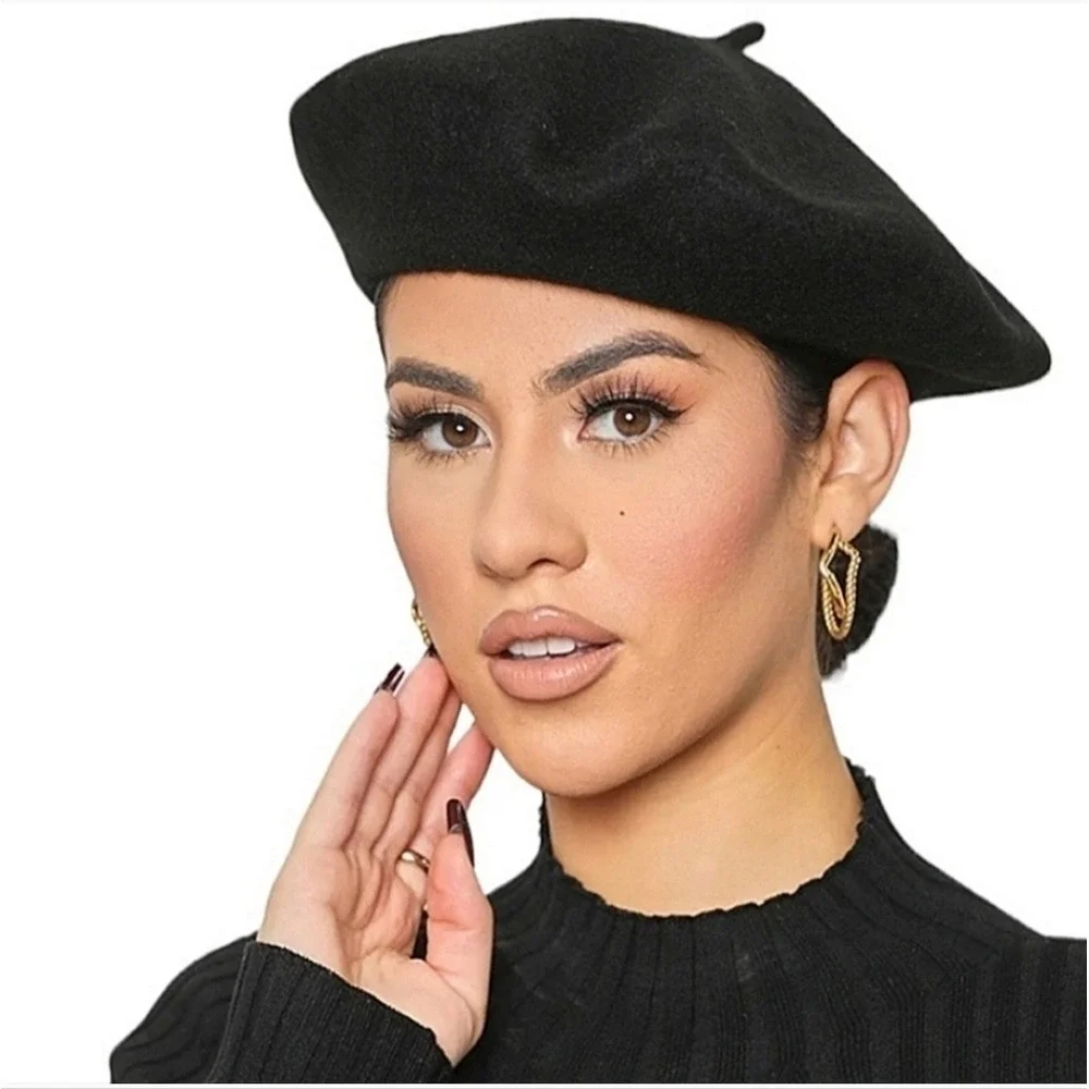Women's Wool Knit black French beret hat minimalist Classic Preppy Fall Winter
